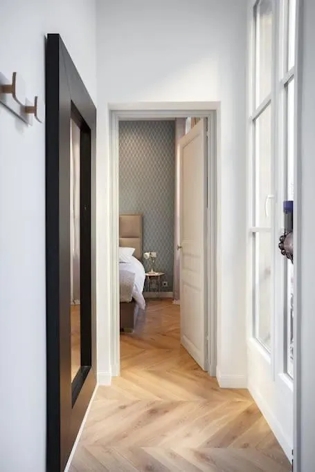 Renovated Spacious Parisian Apt Near La Madeleine Apartament