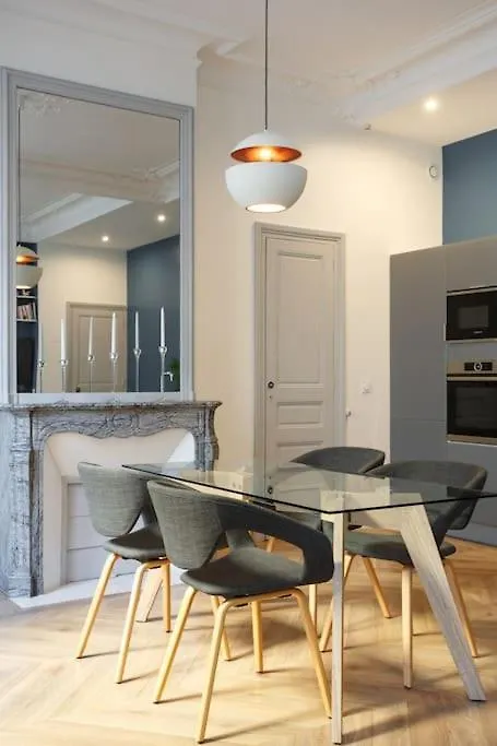 Renovated Spacious Parisian Apt Near La Madeleine France