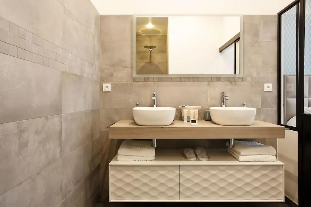Apartment Renovated Spacious Parisian Apt Near La Madeleine France
